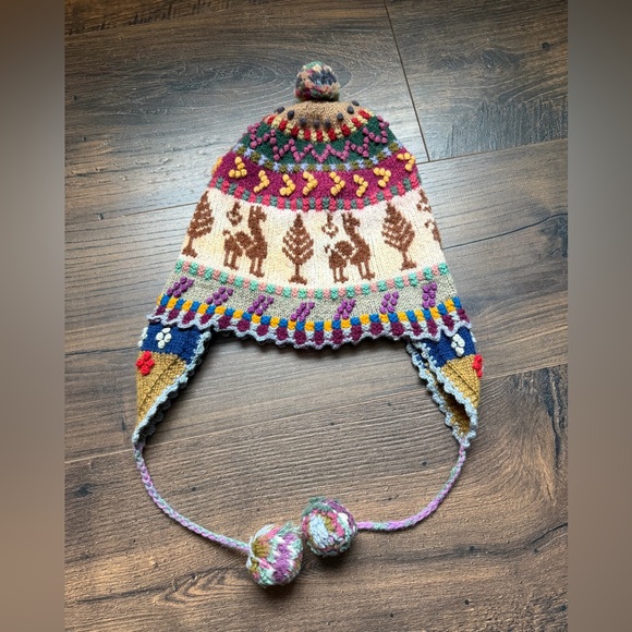 Hand-Knit Peruvian Wool Chullo Hat Llama & Andean Motif Ear Flap Beanie main image 4